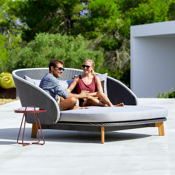 Peacock Daybed (4651318542396)