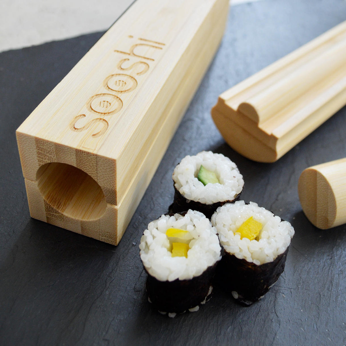 Complete sushi-set – sushi-maker, automatische sushi- en maki-apparaat, sushi-machine, sushi-vorm, sushi-set, accessoires voor het maken van sushi en Aziatische keuken Complete sushi-set – sushi-maker, automatische sushi- en maki-apparaat, sushi-machine, sushi-vorm, sushi-set, accessoires voor het maken van sushi en Aziatische keuken