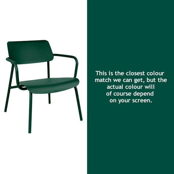 Studie Stacking Outdoor Lounge Chair