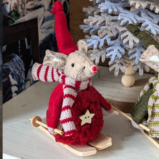 Slalom Skiing Mouse Christmas Decoration