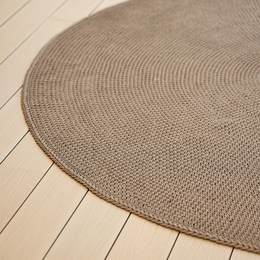 Large Rounded Grass Rug Buy Knit Round Outdoor Rug — The Worm that Turned - revitalising your ...