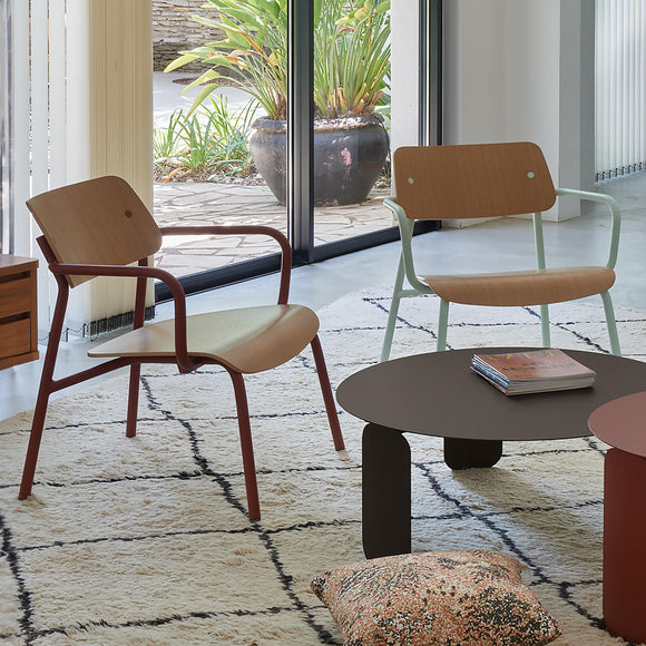 Studie Indoor Oak Lounge Chair