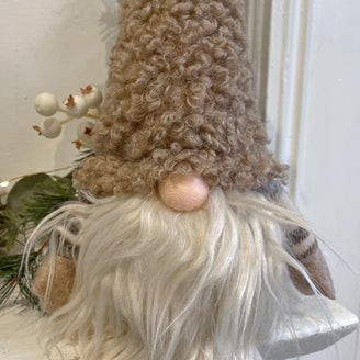 Haggis the Tartan Legged Tomte.