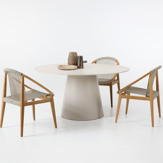 Sandro Round Dining Tables