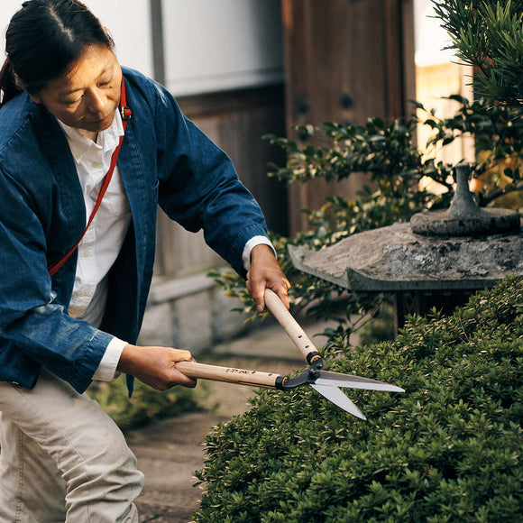Niwaki Garden Shears with Oak Handles