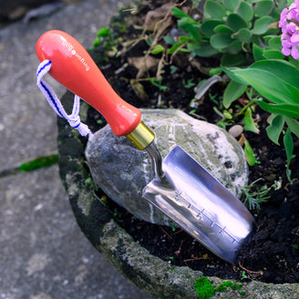 Retro Style Wood Handle Transplanting Trowel