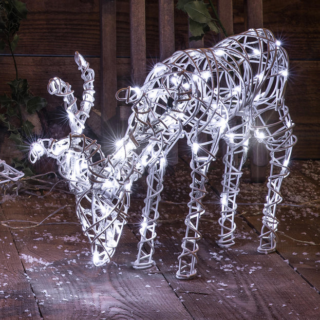 Outdoor Grazing Reindeer with LED Lights (4651138875452)