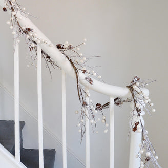 White Berry and Pearl Garland (4650057826364)