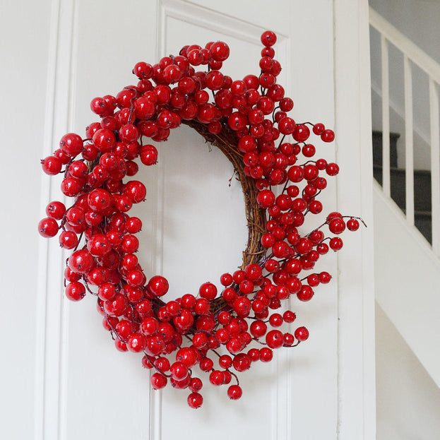 Classic Outdoor Red Berry Wreath (4647729791036)