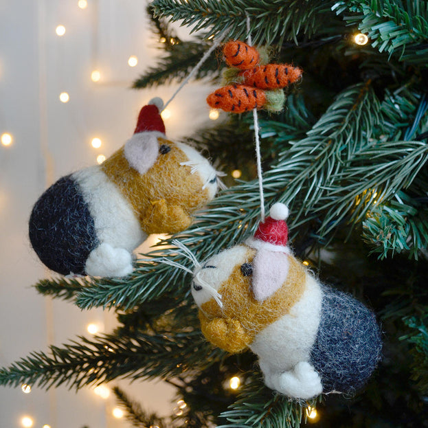 Felt Guinea Pigs with Carrot Garland Christmas Decoration (4653365362748)