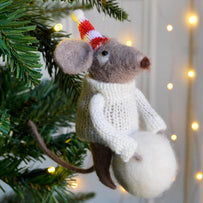 Festive Mouse with Huge Snowball (4651150540860)