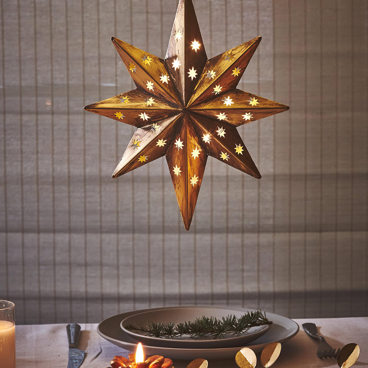 Buy Illuminated 3D LED Metal Gold Christmas Star — The Worm that Turned ...