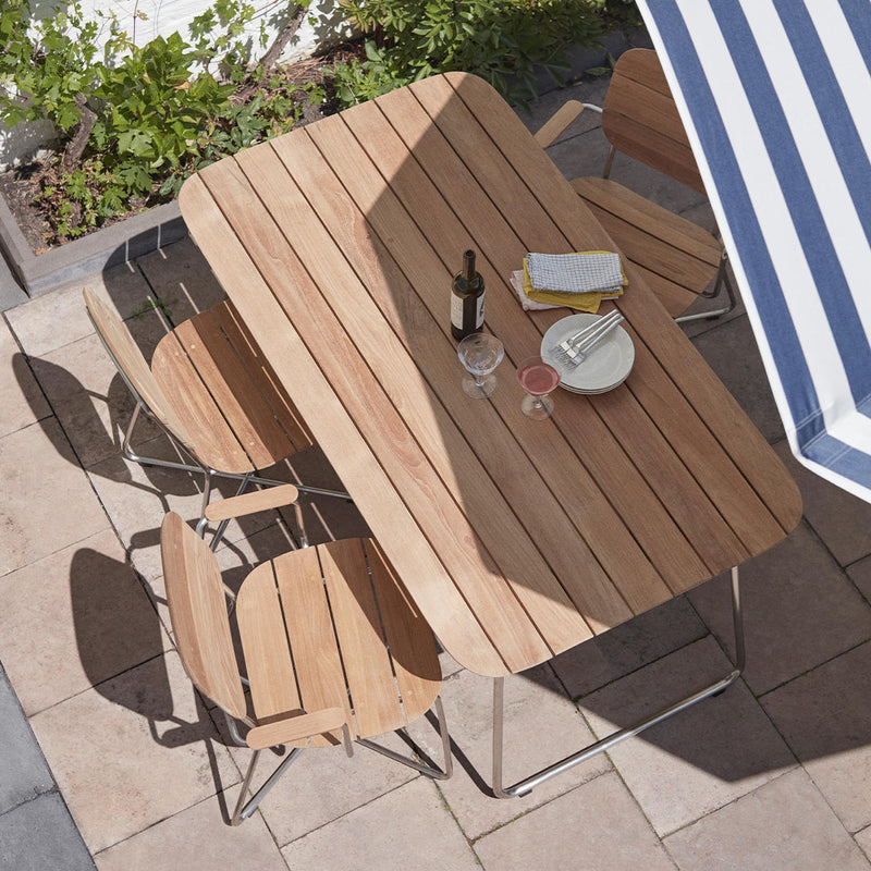 /products/lilium-dining-table